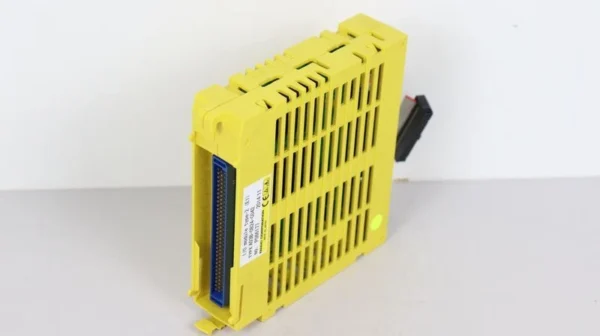 Fanuc A03B-0824-C042 I/O Module type-2 (E1) TOP ZUSTAND