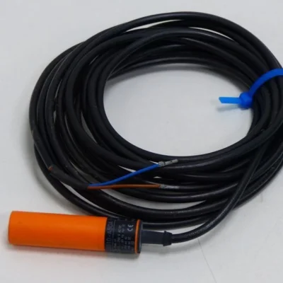 IFM IA0017 IA-2010-AB0A Induktiver Sensor Top Zustand