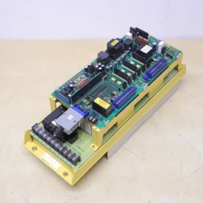 FANUC A06B-6058-H011 AC Servo Amplifier TOP Zustand