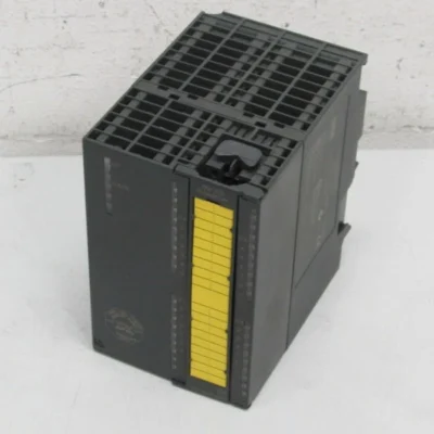 Siemens Simatic S7 6ES7 326-1BK01-0AB0 E-St.2 6ES7326-1BK01-0AB0 Top Zustand
Wird in neuem Fenster oder Tab geöffnet