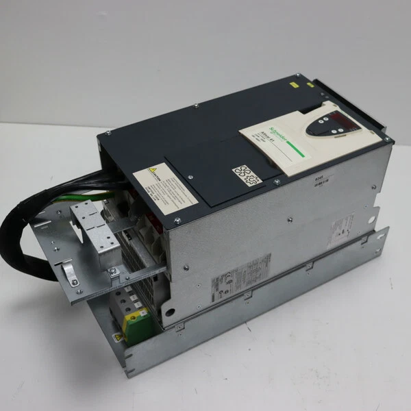 Schneider Electric Altivar 61 ATV61HD22N4Z Inverter 22kW 400V NEUWERTIG
Wird in neuem Fenster oder Tab geöffnet