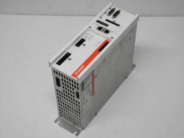 Beckhoff Digital Compact Servo Drive AX5101-0000 1,5A +AX5801 neuwertig
Wird in neuem Fenster oder Tab geöffnet