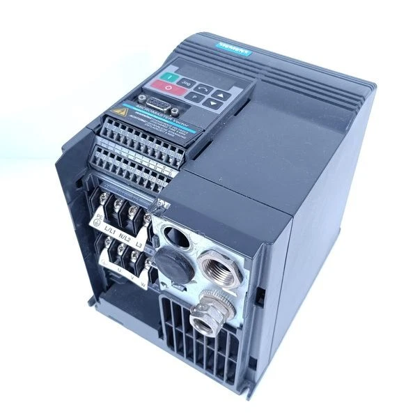 Siemens 6SE3215-8DB40 Micromaster Vector 400/500V 2200W TESTED
Wird in neuem Fenster oder Tab geöffnet