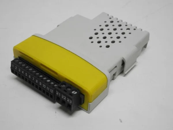 Control Techniques Emerson SM-I/O Plus SM-I/O Plus SM-I/0 Plus
Wird in neuem Fenster oder Tab geöffnet