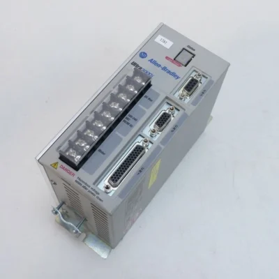 Allen-Bradley Ultra 3000i 2098-DSD-005X Servo Drive neuwertig
Wird in neuem Fenster oder Tab geöffnet