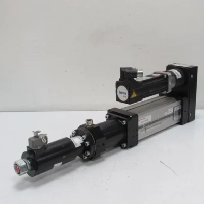 Lenze MCS 06I41-RS0B0-A11N-ST5S00N-R2SU + LR07001515MX-11-056 + NORGREN Dosierer