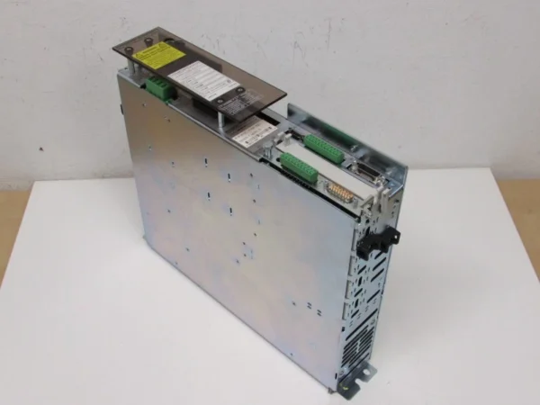 Indramat DDS03.1-W050-DA02-00 Servo-Controller DDS03.1-W050-D + DAA 1.1 Card