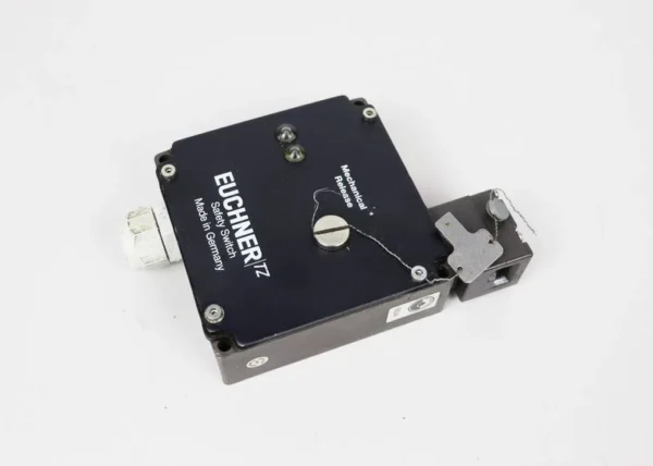 Euchner Safety Switch Sicherheitsschalter TZ2RE024MVAB 24V AC/DC TOP ZUSTAND