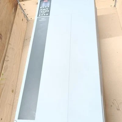 Danfoss FC 302 FC-302P75KT5E55H1BG 131B6040 400V 75kW TESTED & NEUWERTIG