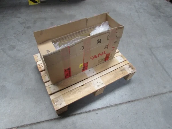 Fanuc AC Servo Motor A06B-0043-B100 ais 50/2000HV unused UNBENUTZT